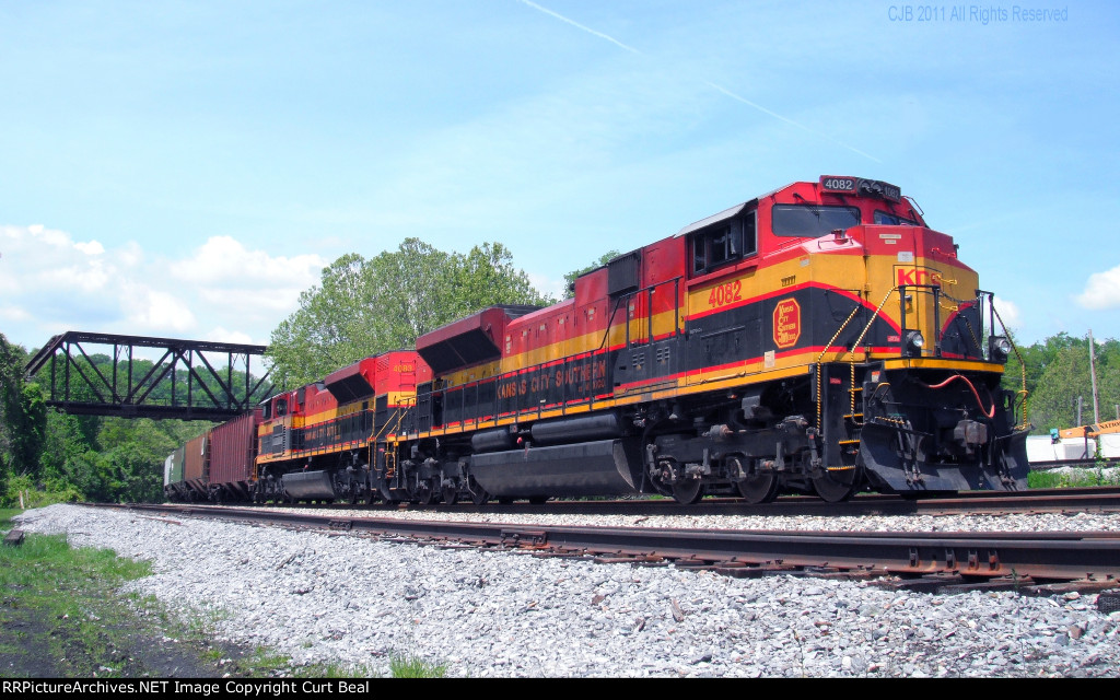 Kansas City Southern De Mexico 4082 and 4083